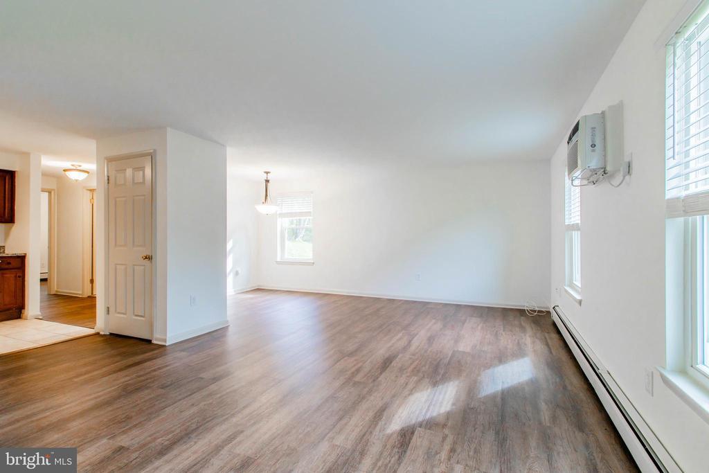 319 Walnut Ct Way, Square, PA 19348 Townhome Rentals in