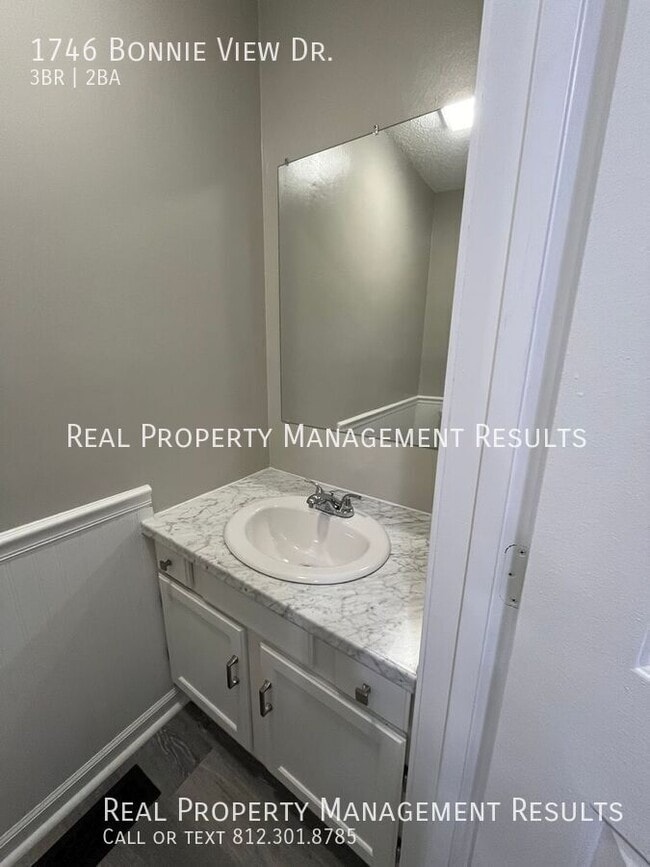 Building Photo - 1746 Bonnie View Dr