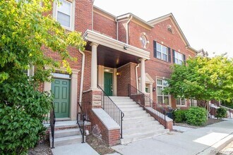 Building Photo - 29415 Glen Oaks Blvd E