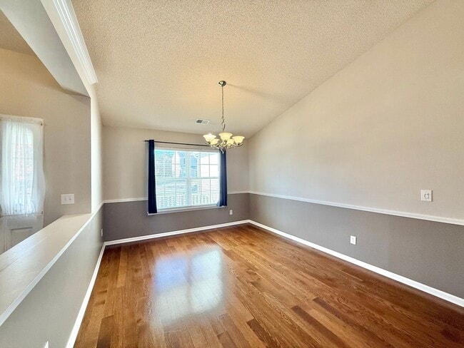 Building Photo - Charming 3BD, 2BA Fuquay-Varina Home with ...