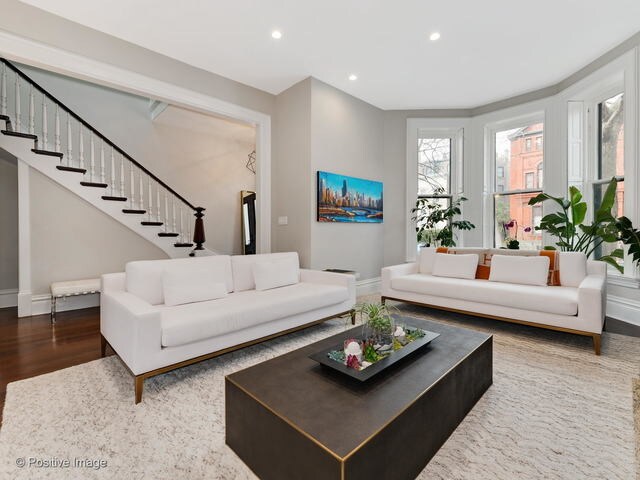 Foto del edificio - 2241 N Cleveland Ave