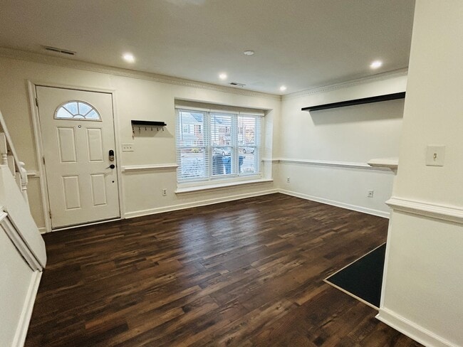 Building Photo - 5607 Gates Landing Rd