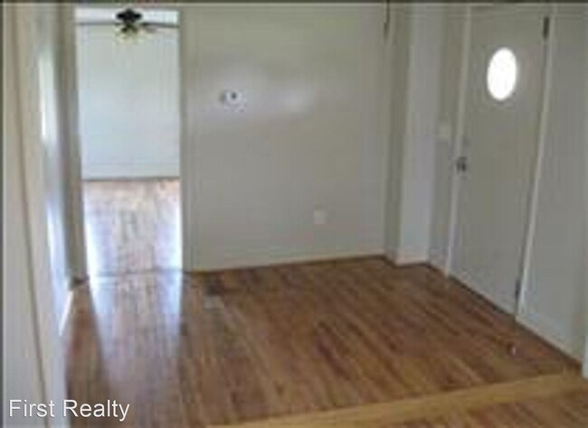 Foto del edificio - 2 br, 1 bath House - 5211 Heath Road