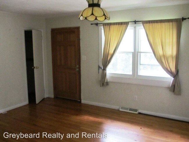 Building Photo - 4 br, 2 bath House - 202 Melody Circle