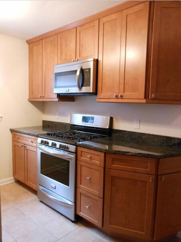 7817 Queen St Unit A, Wyndmoor, PA 19038 Apartments in Wyndmoor, PA