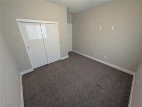 Building Photo - 1401 Ogallala St