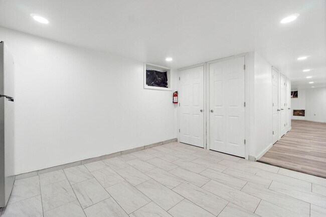 Foto del edificio - 130 Elmwood Ave