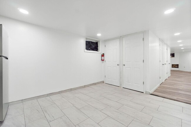 Building Photo - 130 Elmwood Ave