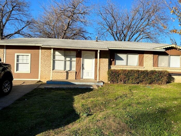 2513 Miriam Ln, Arlington, TX 76010 House Rental in Arlington, TX