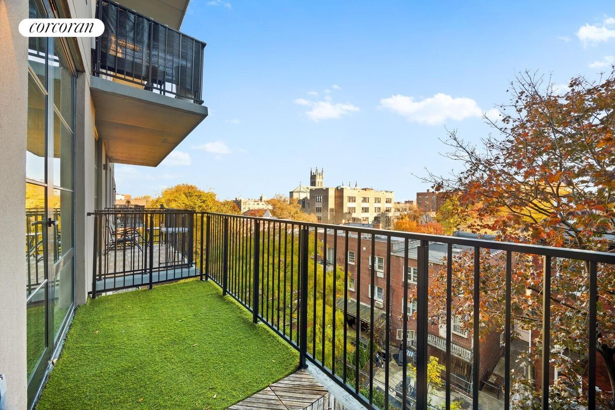 Foto principal - 264 Webster Ave