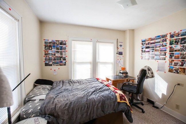 Bedroom 3 - 1530 Houston St