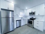Foto principal - 110 E 30th St