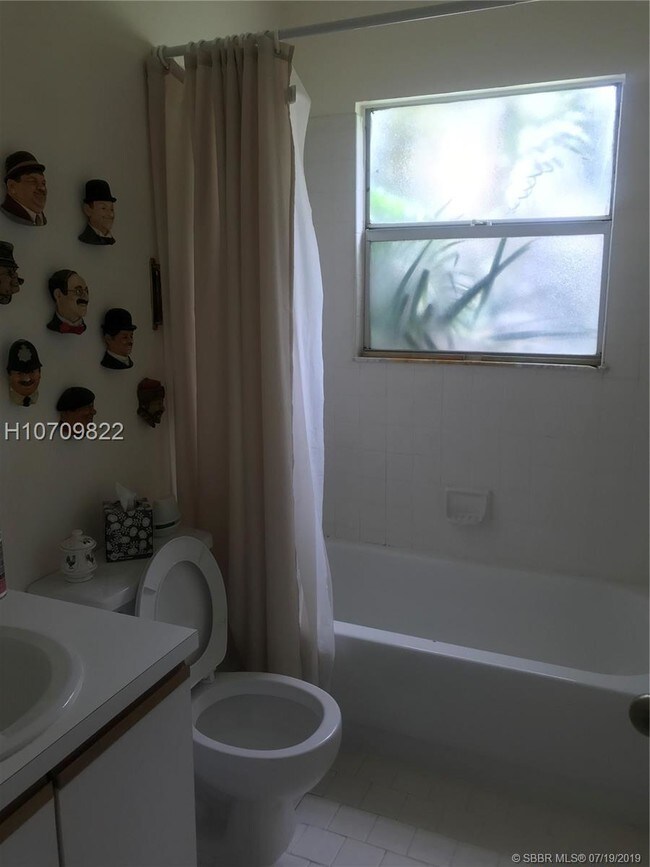 Foto del edificio - 2930 Myrtle Oak Cir