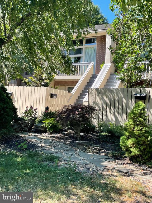 Primary Photo - 29B Oscar Hammerstein Way