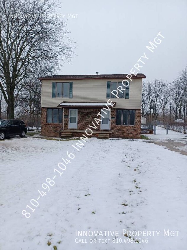 Primary Photo - Beautiful remodeled 2 bedroom 1.5 bath Sid...