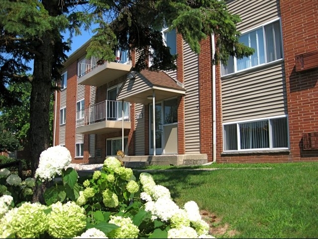 Primary Photo - University Green Apartments & Townhomes