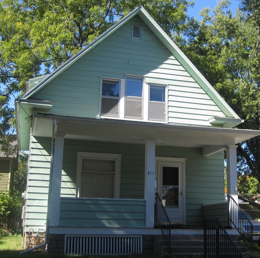 511 N Van Buren St, Iowa City, IA 52245 House Rental in Iowa City, IA