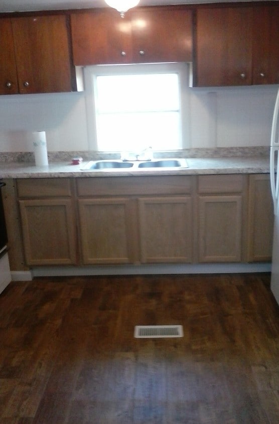 updated Kitchen - 25 Wilding Cir