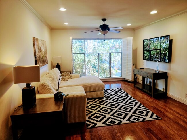 Building Photo - 1222 Princeton St