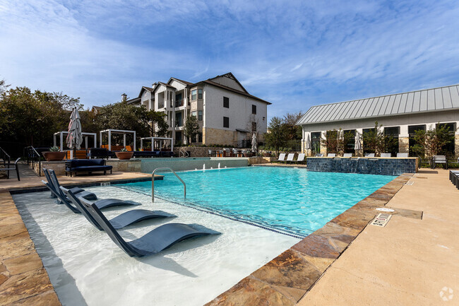 Building Photo - Estates at Bee Cave