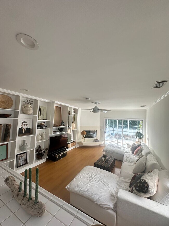 Foto del edificio - Lovely Home in the Kentwood area of Westchester