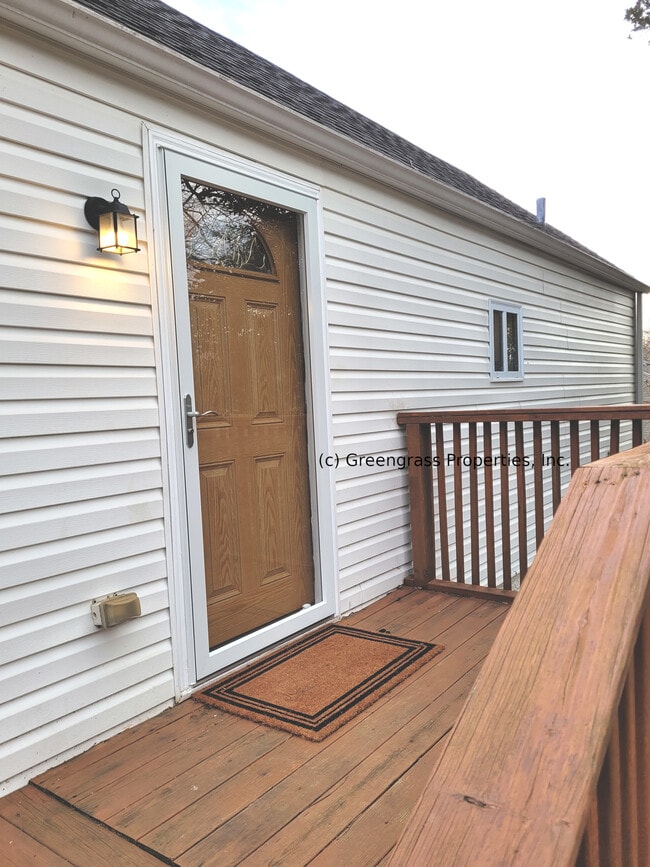 Back of house, back porch - 205 S 6th St