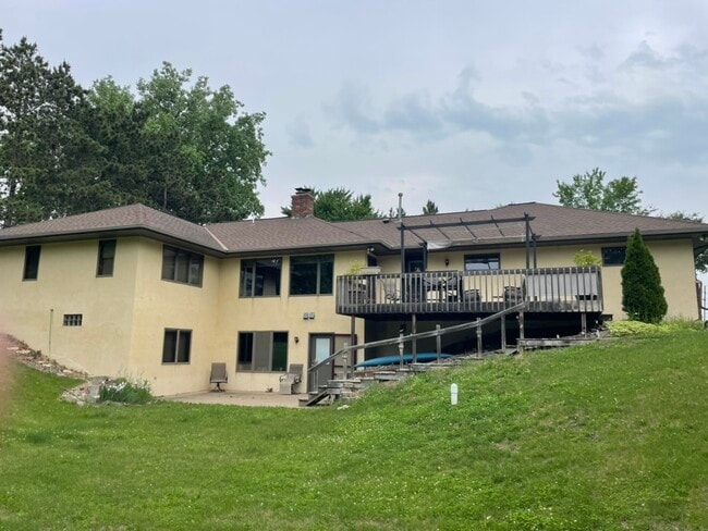 Building Photo - 421 County Road UU