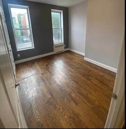 Building Photo - 1014 Halsey St