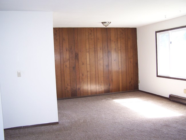 Building Photo - Stonehill Apartments