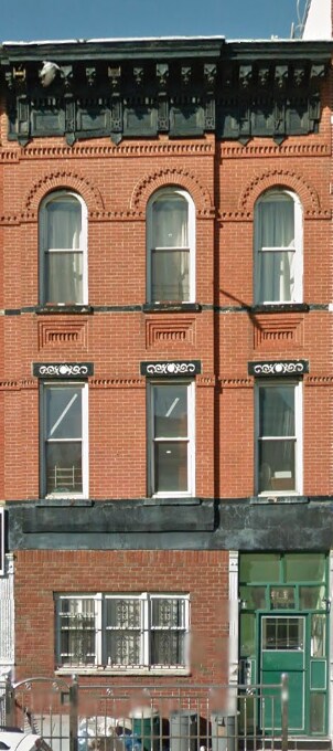 Building Photo - 712 4th Ave