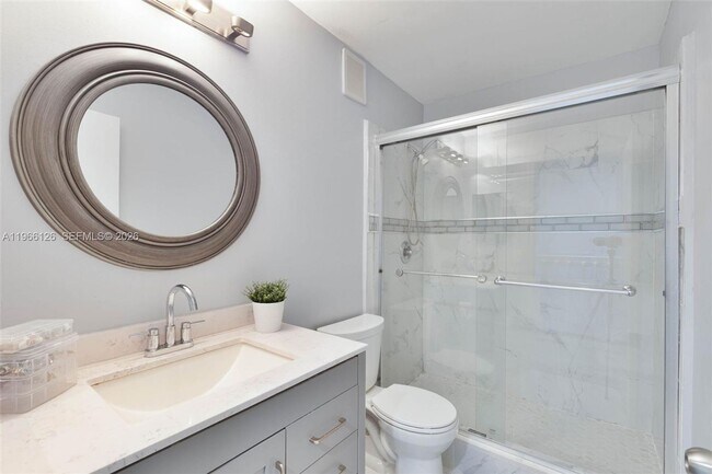 Foto del edificio - 9925 NW 57th Manor