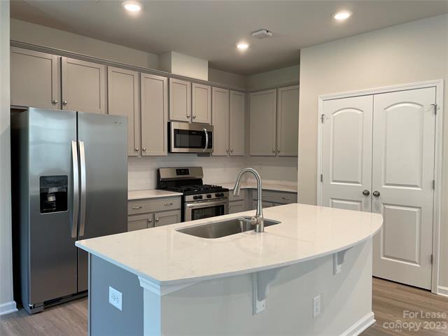 Foto del edificio - 5308 Orchid Bloom Dr