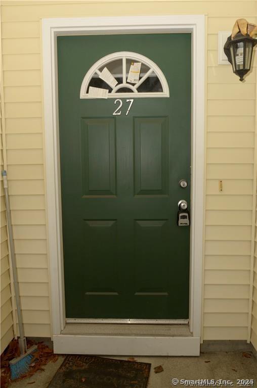 Foto del edificio - 527 W Thames St