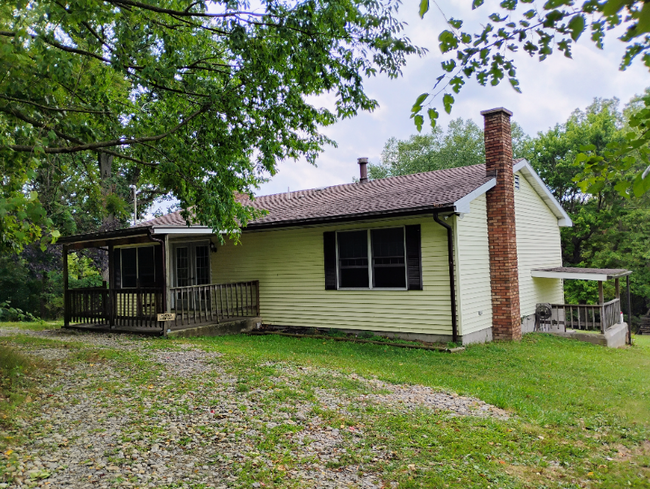 Building Photo - 184 Jr St