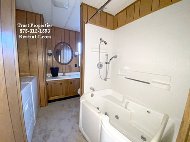 Building Photo - 244 Mule Deer Dr