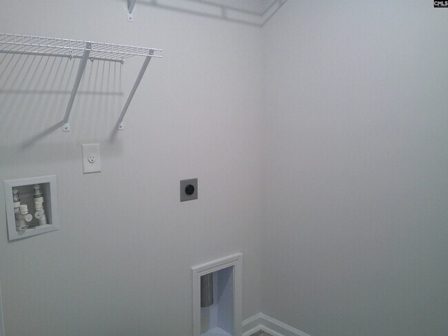 Foto del edificio - 1425 Tamarind Ln