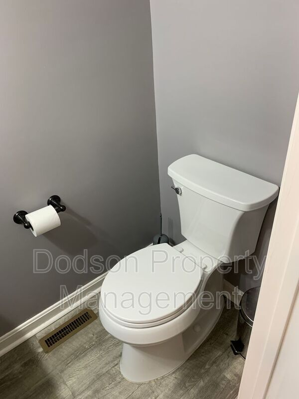 Foto del edificio - 10725 Brice Ct