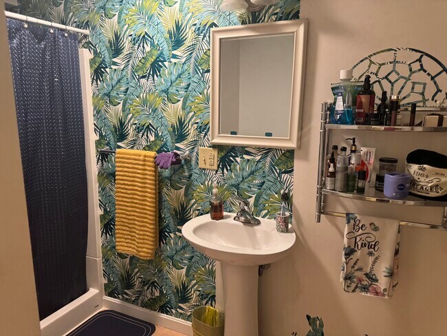 Foto del edificio - 26 Baycrest Dr