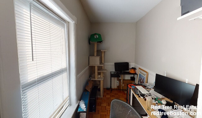 Foto del edificio - 904 Massachusetts Ave