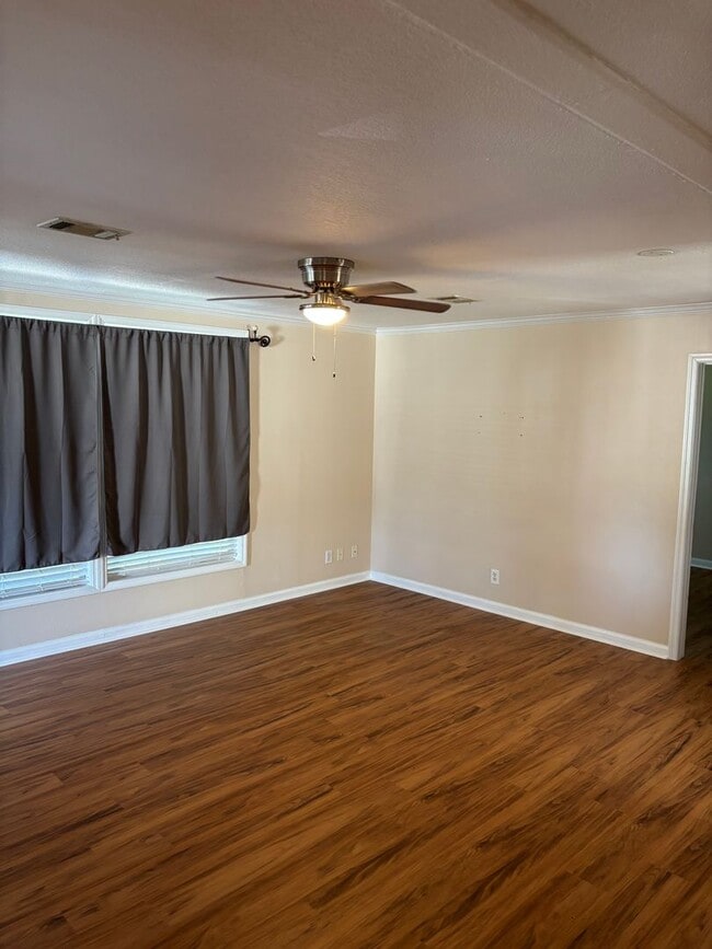 Building Photo - 3-Bedroom, 2-Baths located in Murrells Inlet