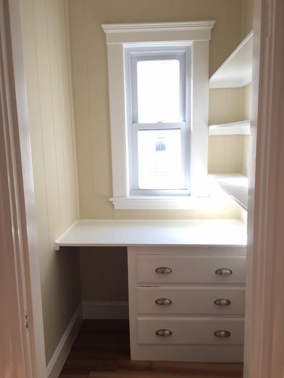 Foto principal - Quiet top floor 2bd/1ba with open floor plan
