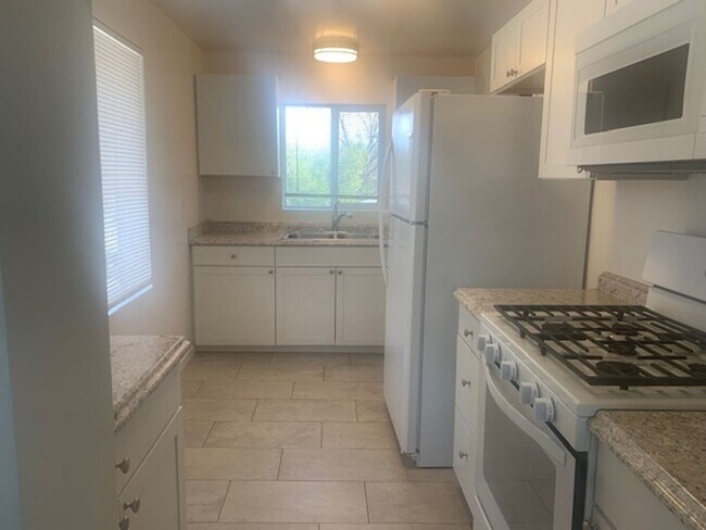 Foto del edificio - R8700A