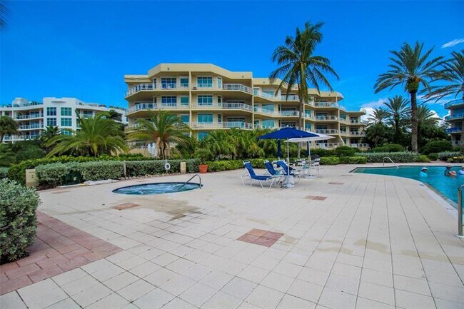 Foto del edificio - 2165 Gulf of Mexico Dr