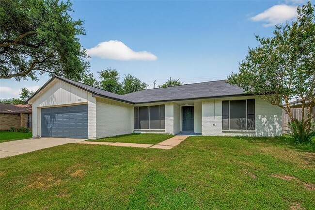 Foto del edificio - 10606 Forest Leaf Dr