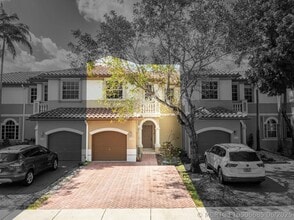 Building Photo - 5048 SW 136th Ave