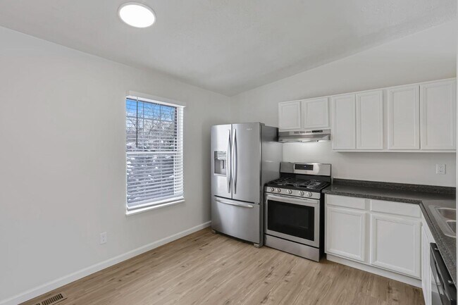 Foto del edificio - 8408 Covered Wagon Ct