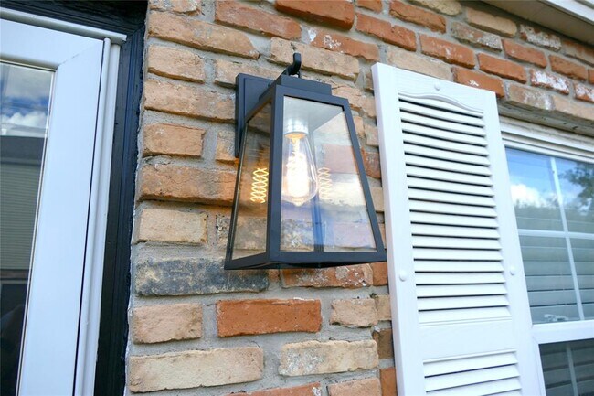 Foto del edificio - 14649 Perthshire Rd