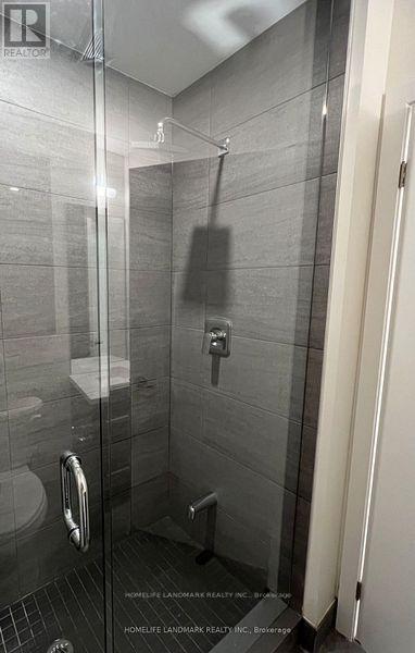 Photo du bâtiment - 188 Fairview Mall Dr