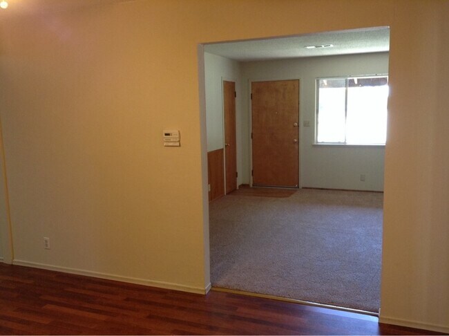 Building Photo - 5410 Mona Way