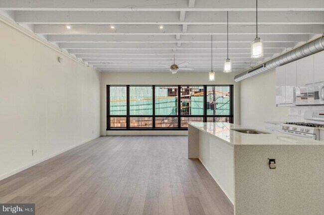Foto del edificio - 2520 E Hagert St